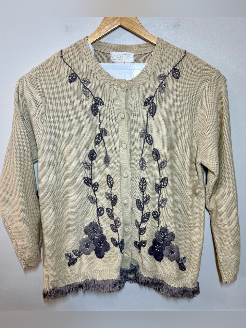 Maurada Cardigan Sweater L Beige Floral Embroidered Fringe Cottagecore Boho
